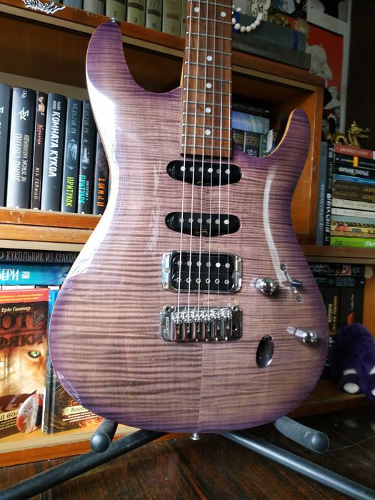 Електрогітара Ibanez SA260 в чудовому стані.