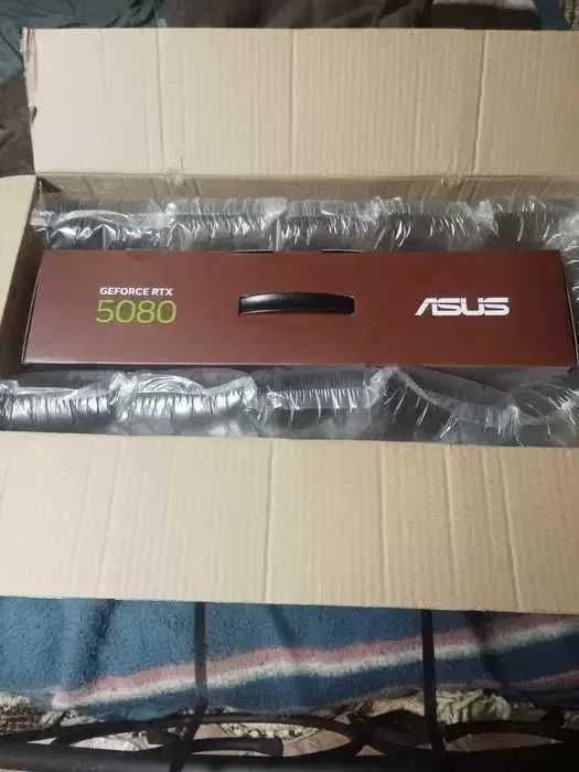 RTX 5080 OC 16gb asus noctua edition - lacrada