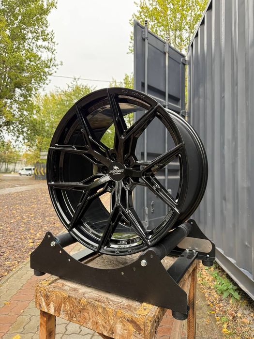 Автомобільні диски R21 5x112 9/10.5J ET25/40 DIA 66.6 Forzza Gravity