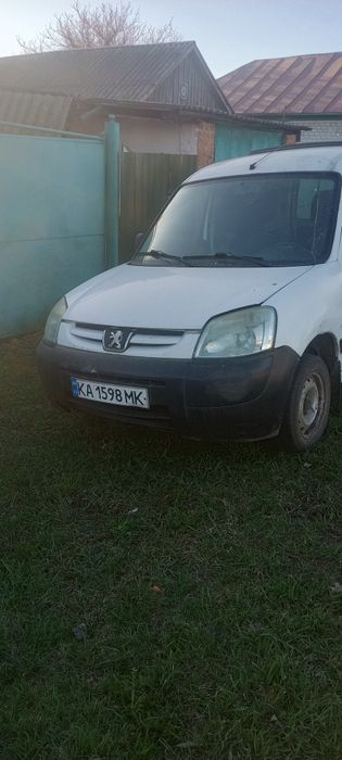 Продам Пежо партнер 2005 року