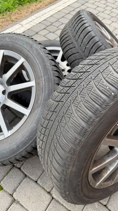 Felgi aluminiowe 16" 5x110 z oponami zimowymi Bridgestone 215/60/16