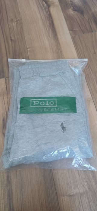 szare spodnie dresowe XS polo