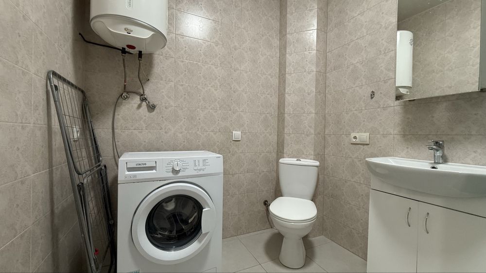 Продам пральну стиральную машину ALTUS