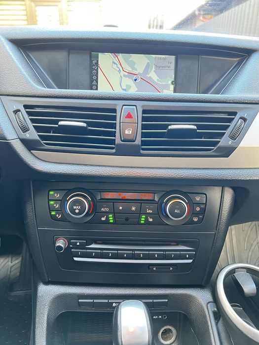 Продам BMW X1  2.0 Dizel