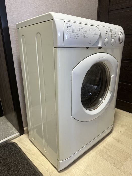 Ariston AVSL 100