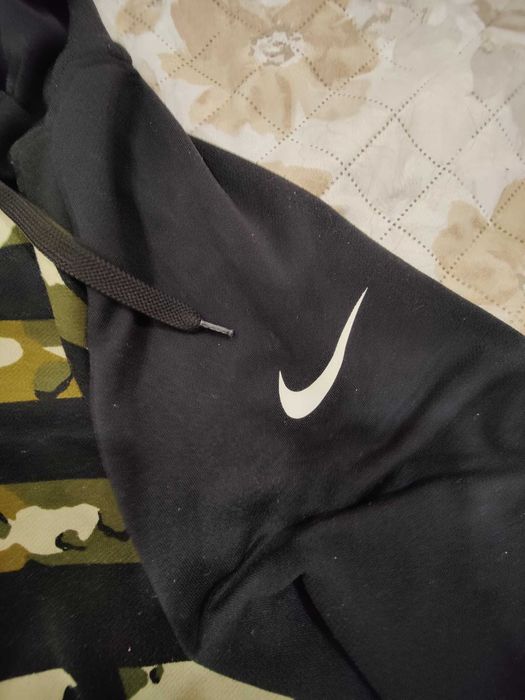 Camisola de capuz Nike tam. L em excelente estado