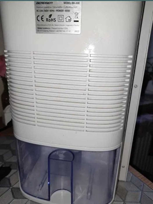 Osuszacz powietrza marki Berdsen 2000 ml.