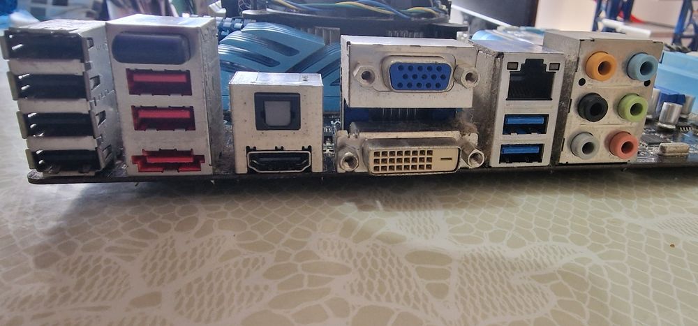 I5-2500 + asus P8Z68-v/gen3 + g.skill sniper CL9 2x4gb sem dissipador