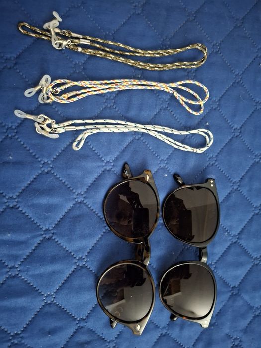 Óculos de sol com fitas