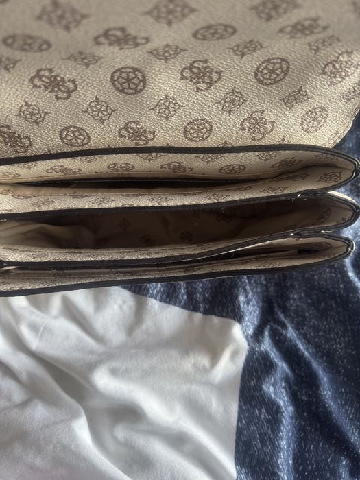 Orginalna torebka Guess