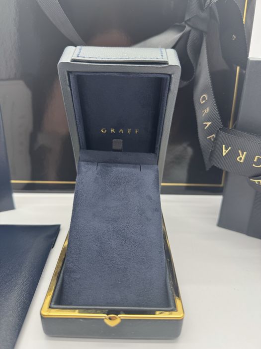 Фірмовий комплект під підвіс або сережки Graff Графф.Новий.