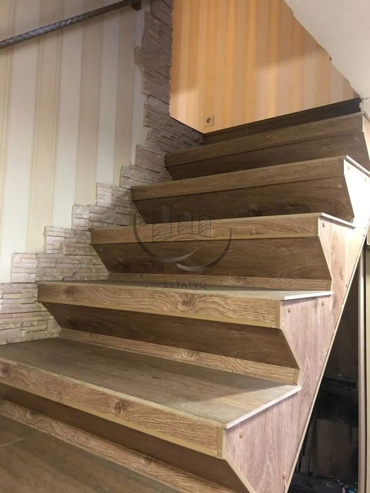 Здам 2 кімнатну квартиру (таунхаус), м. Холодна гора,