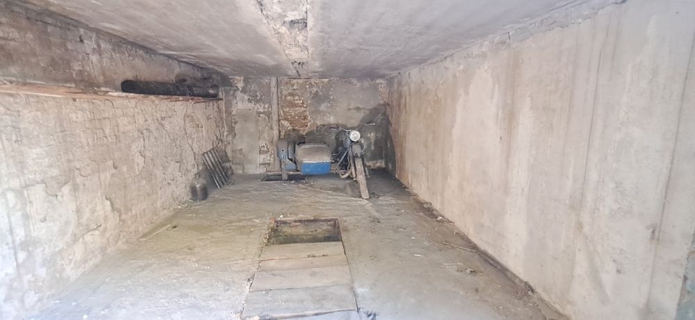 Продам гараж  в центральній частині міста
