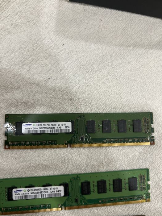 Оперативна пам’ять Samsung DDR3 2GB PC3-10600 (1333 MHz)