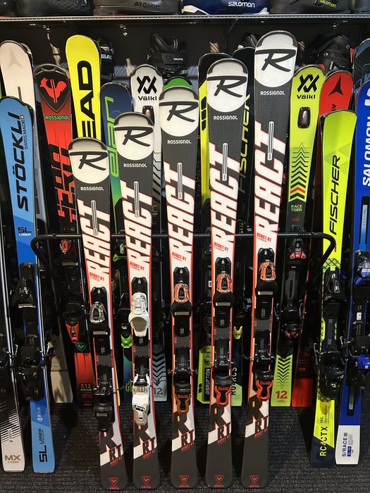 Narty Rossignol React 6 Rossi React 7 Rossi React 8 Rossi React RT