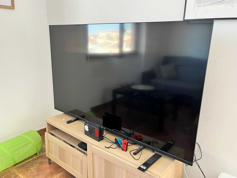 Philips 65" 4K Smart TV — 65PUS7000/12