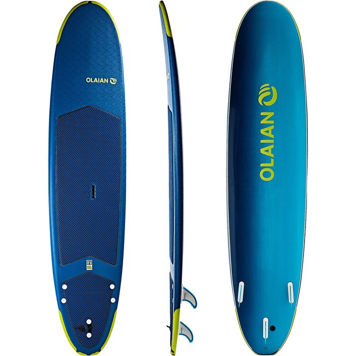 Prancha de Surf em Espuma 500 8'6'' com um leash e 3 quilhas.