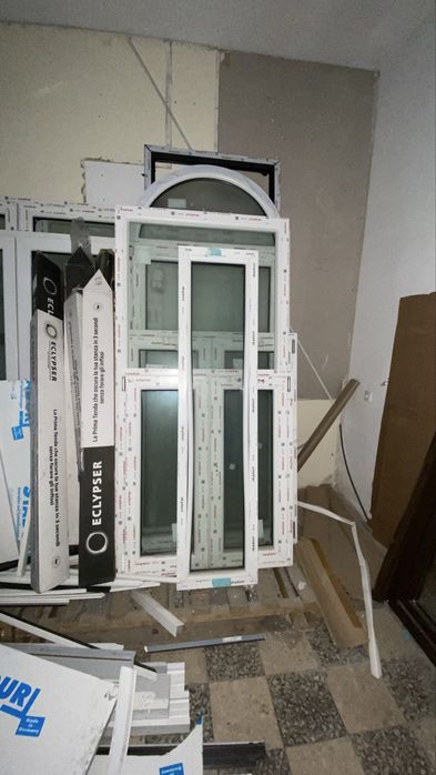 Portas e janelas em pvc a venda
