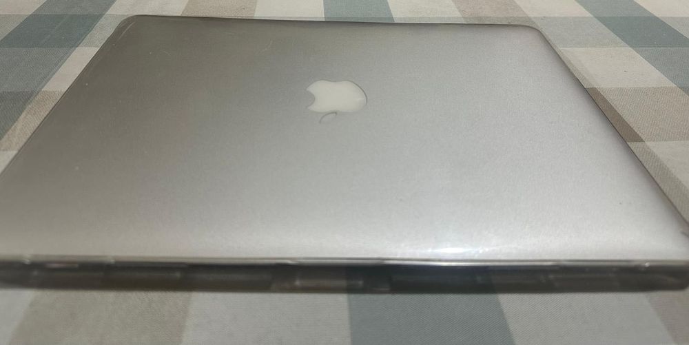 MacBook Air 13’ Early 2015
