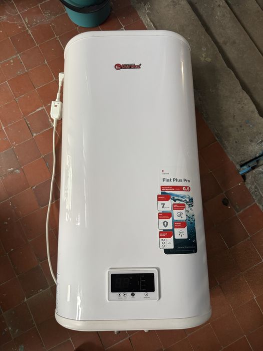 Бойлер Thermex 80л  (Flat Plus Pro)