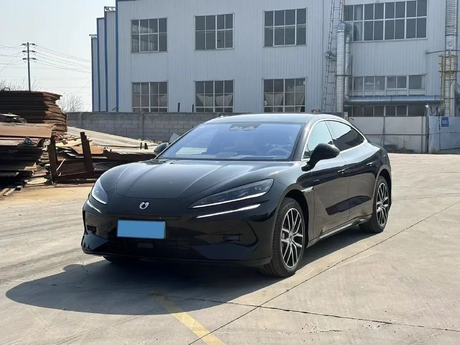 Denza Z9 2025 Denza Z9 | 870 KM | 3.6s do 100km/h | Premium | VAT 23%