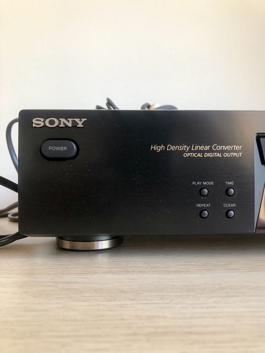Leitor CDs Sony CDP XE270