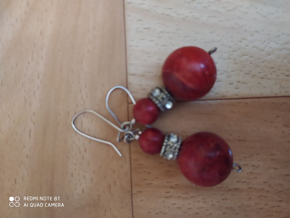 Sprzedam srebno-koralowe kolczyki