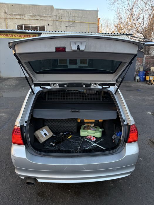 Продам BMW E91 2009 Touring