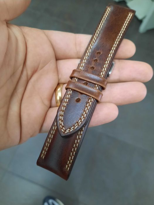 Braceletes de couro para relógios, fazemos vários modelos e medidas!!!