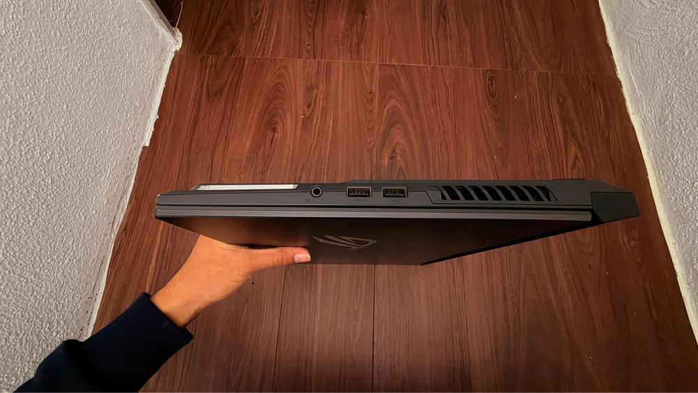 Portatil gamer Asus rog strix
