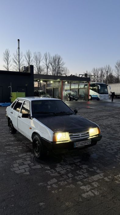 Продам ВАЗ 21099