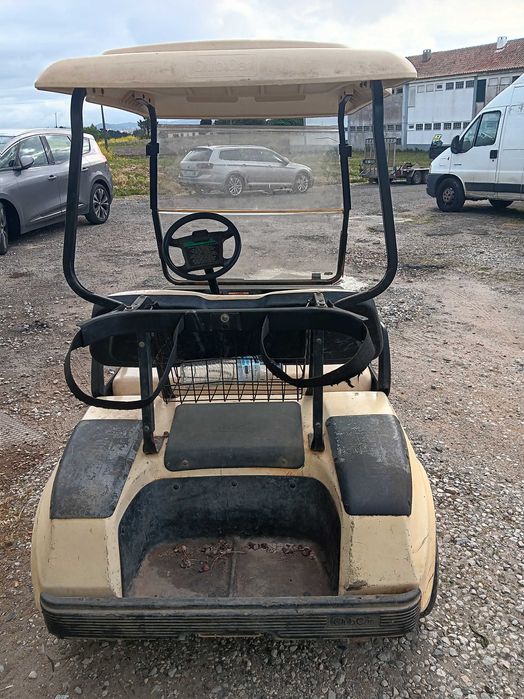 Buggy golf club car