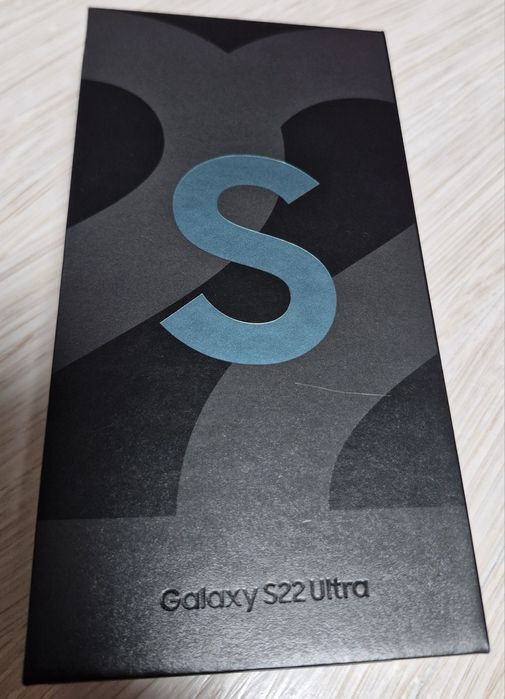 Samsung Galaxy S22 Ultra 512 GB, RAM 12 GB stan idealny  -, jedna właścicielka, Polska dystrybucja, zarejestrowany na stronie Samsunga.