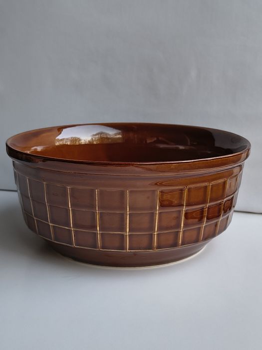 Piękna misa w brązowym odcieniu, fason tzw. "kratka", ZSP Pruszków, PRL