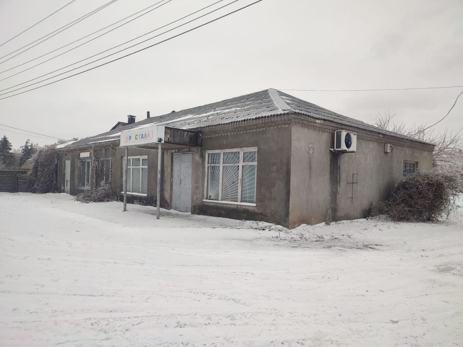 Продам коммерческое помещение 300 Кв. М.