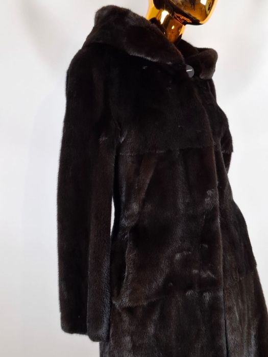 Норкова шуба фірми Marco vanoli