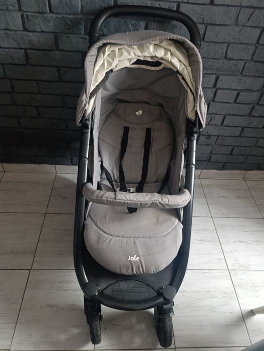 Spacerówka Joie.
