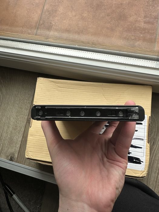 Nintendo Switch V2 128gb K€F1R