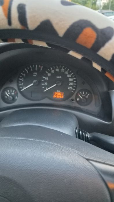 Opel Corsa C 1.2 Automat  Jeżdżąca  Do naprawy  Klimatyzacja  5 drzwi