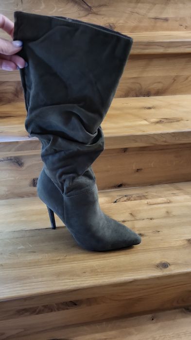 Modne kozaki damskie