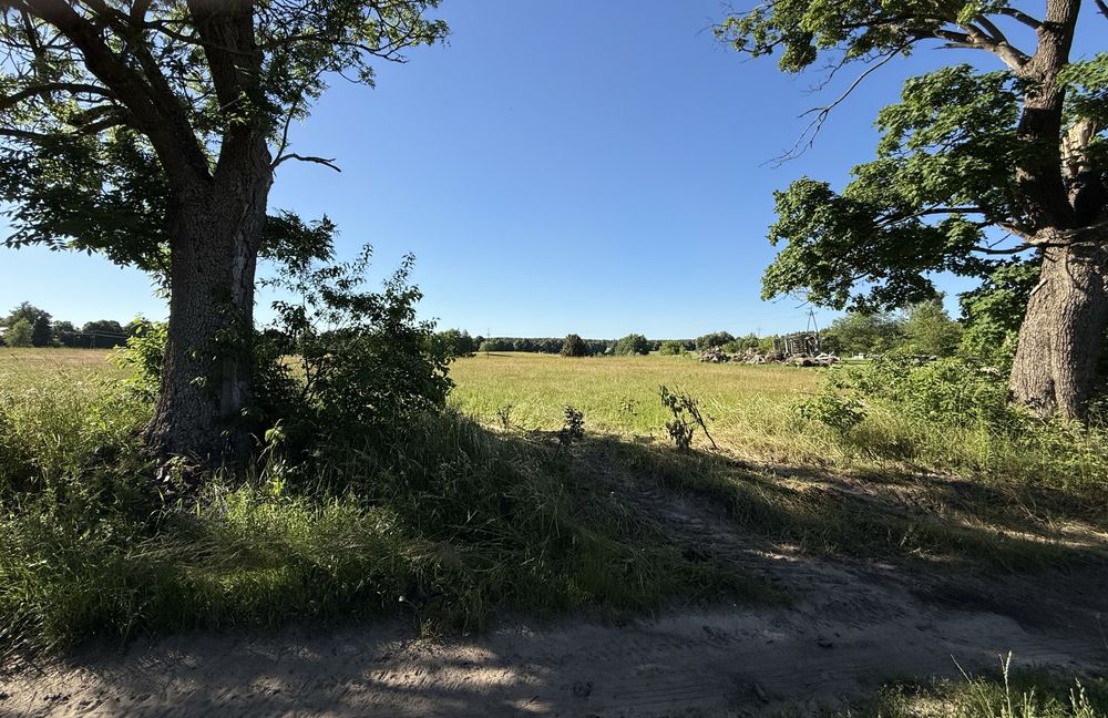 Duża działka budowlana pod lasem Kłębowiec. 3400 m² - Więcej
