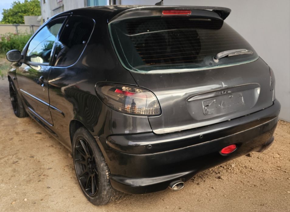 Peugeot 1.6 hatchback
