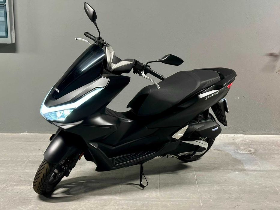 Honda PCX 125 0km — Em 12, 18 ou 24 meses. Venda parcelada com mensalidades acessíveis! Processo ágil e simples!