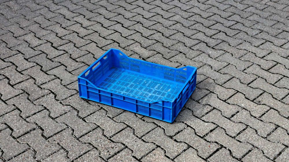 Plastikowa skrzynka na owoce