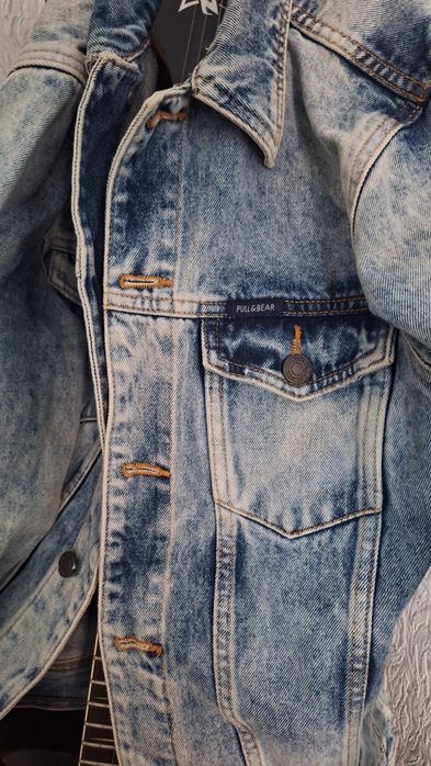 Джинсовка Pull and Bear гарний стан