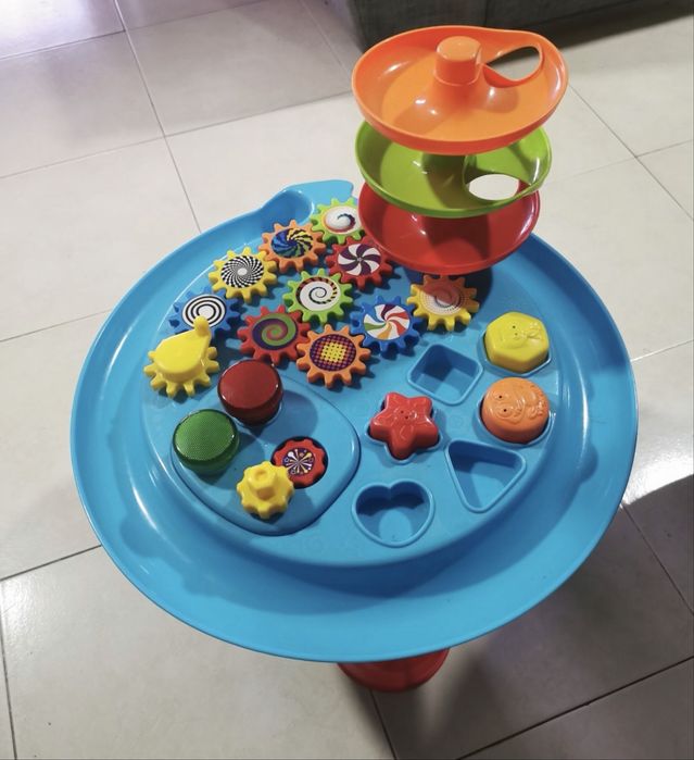 Mesa de atividades bebé