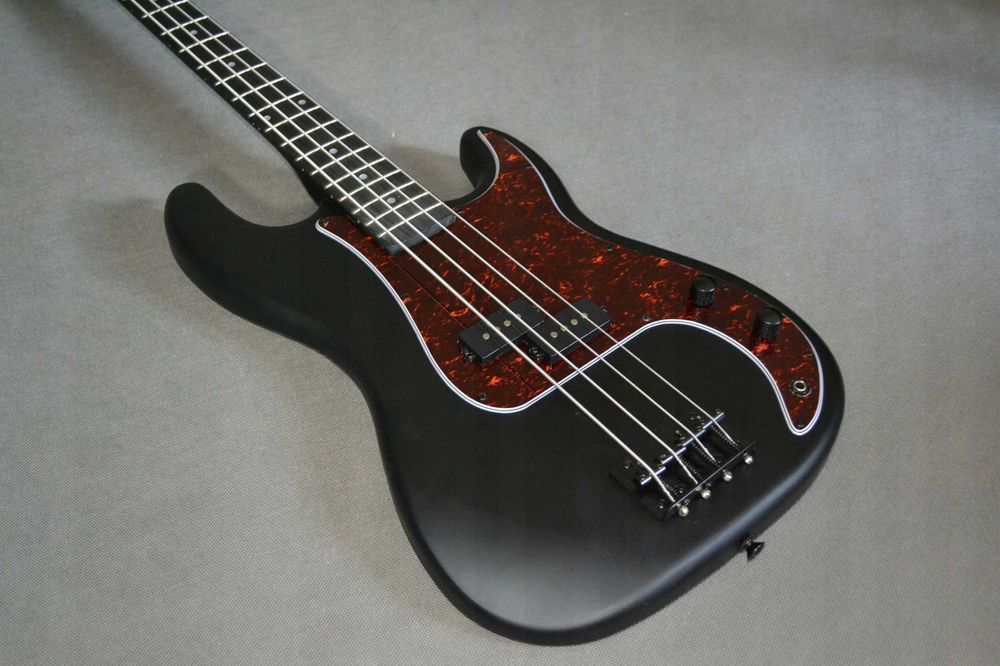 HARLEY BENTON PB-20 SBK nowa gitara basowa ustawiona lutniczo