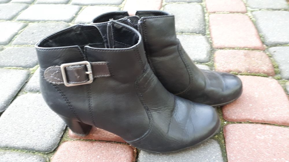 Botki czarne  37