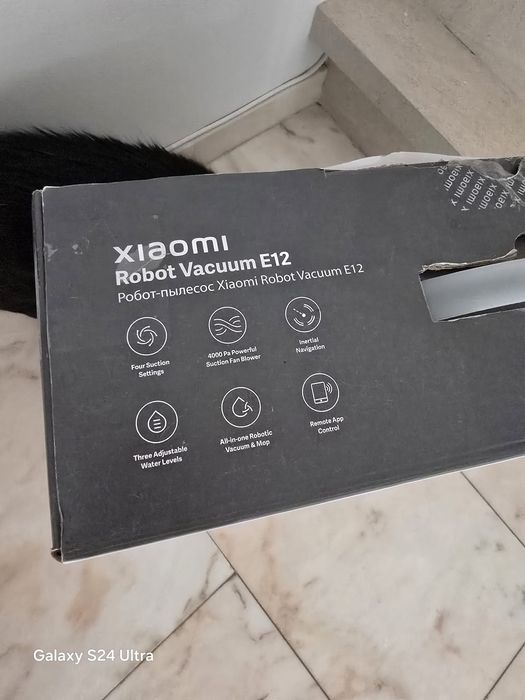 Aspirador robot xiaomi vacuum E12 como novo