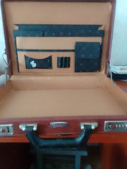 Мужской кейс дипломат из искуственной кожи